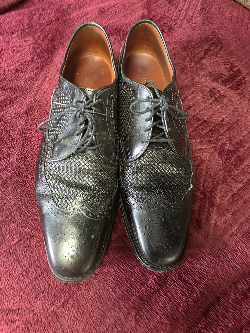 Allen Edmonds Black Textured Wingtip Derby Oxfords